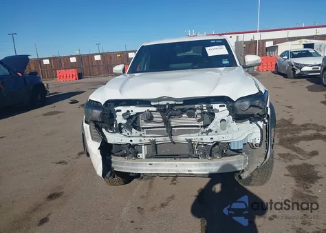 2024 Toyota Tacoma Double Cab z USA, uszkodzony, nr VIN 3TYLB5JN7RT002082